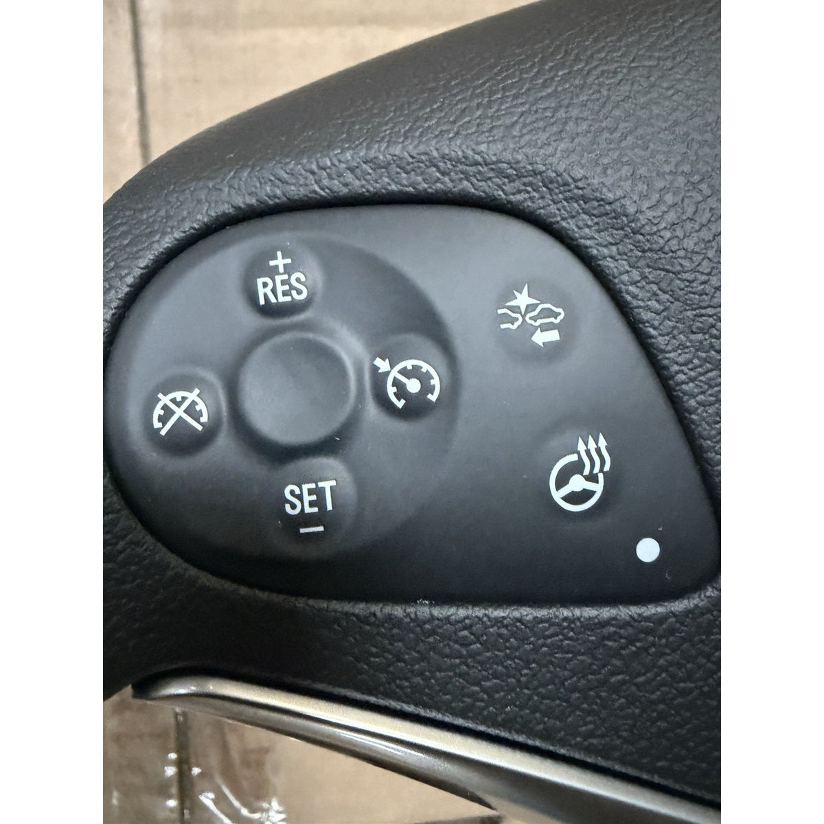 2014-2016 Chevrolet Impala Heated-Wheel Driver Airbag New OEM 84713551