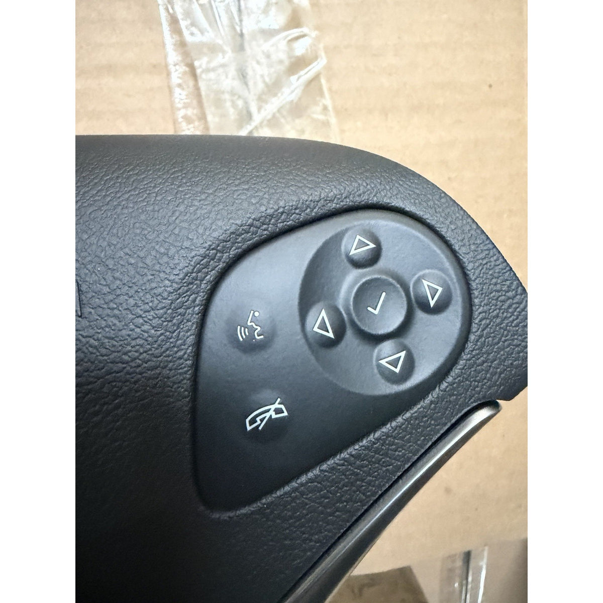 2014-2016 Chevrolet Impala Heated-Wheel Driver Airbag New OEM 84713551