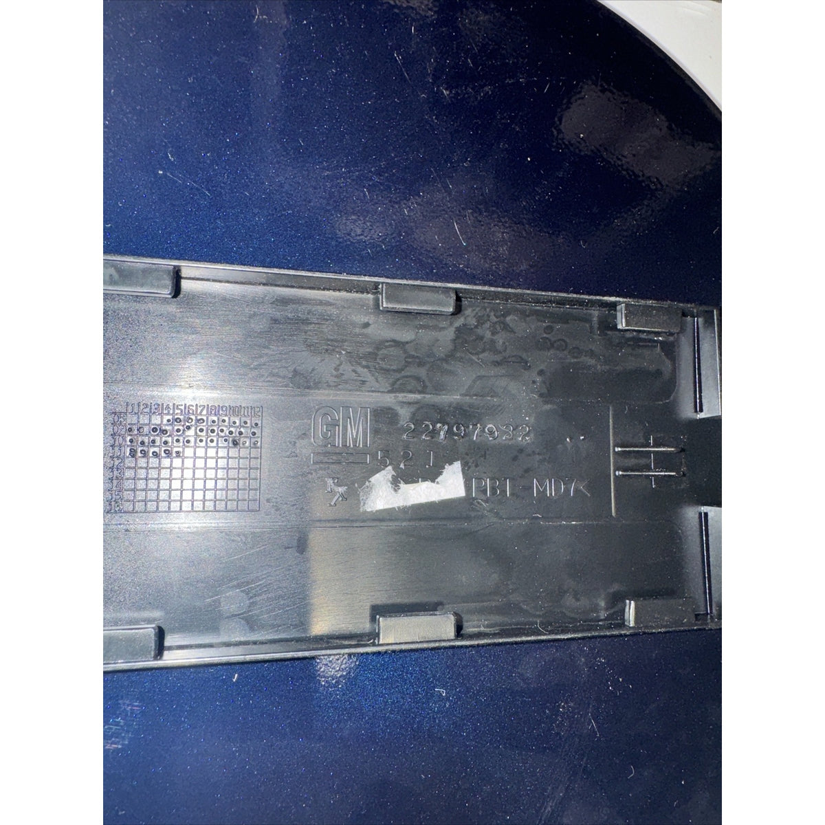 2010-2015 Chevrolet Camaro Gas Tank Cover Lid Blue OEM NEW  22797922