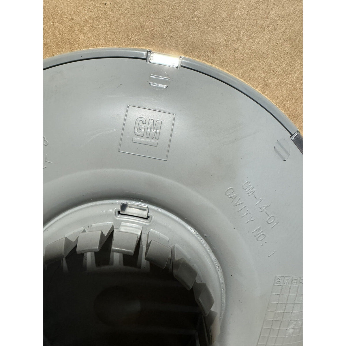 2014-2015 Cadillac ELR Wheel Center Cap Polished Machined OEM New GM 22894673
