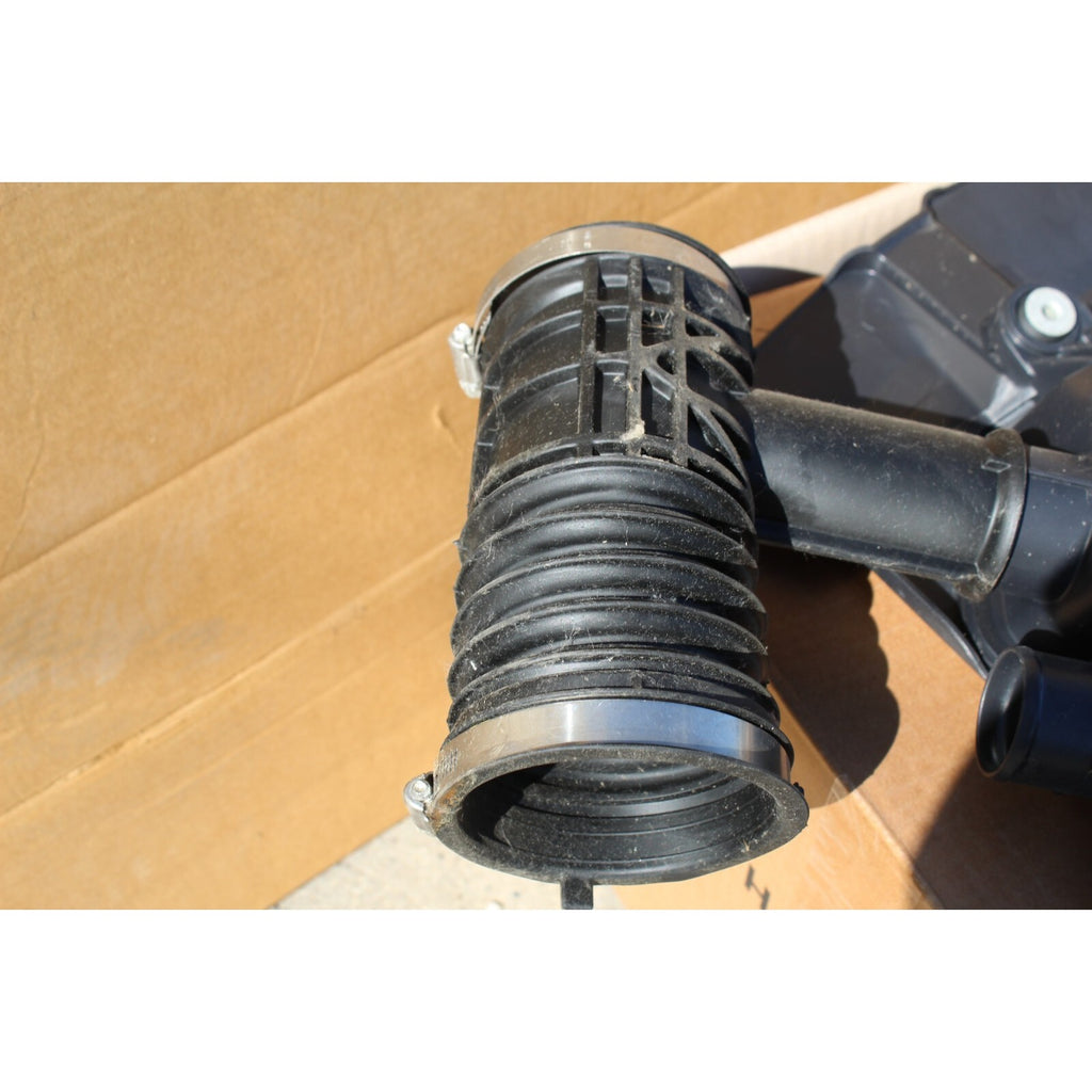 2017-2020 Buick Lacrosse Regal Sportback V6 Engine Air Intake Hose OEM 84451658