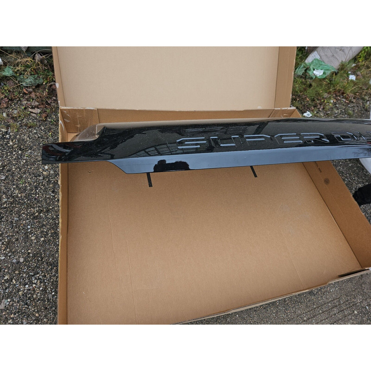 2023-2024 Ford F-250 F-350 Super Duty Hood OEM New Ford Agate Black Metallic UM PC3Z-16612-A
