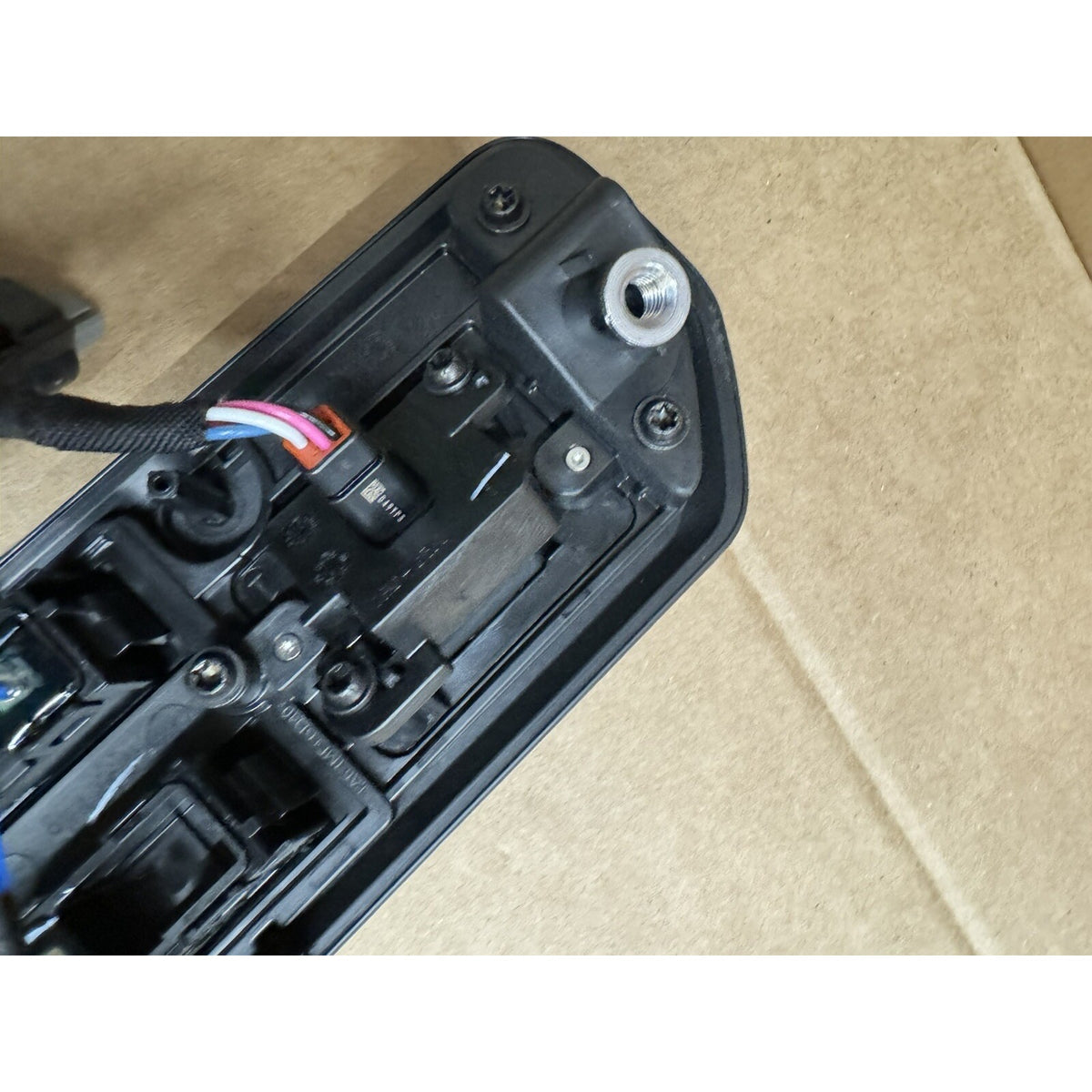 2020-2025 GM Silverado Sierra Pickup Tailgate Latch Handle OEM NEW 86789901 85626244