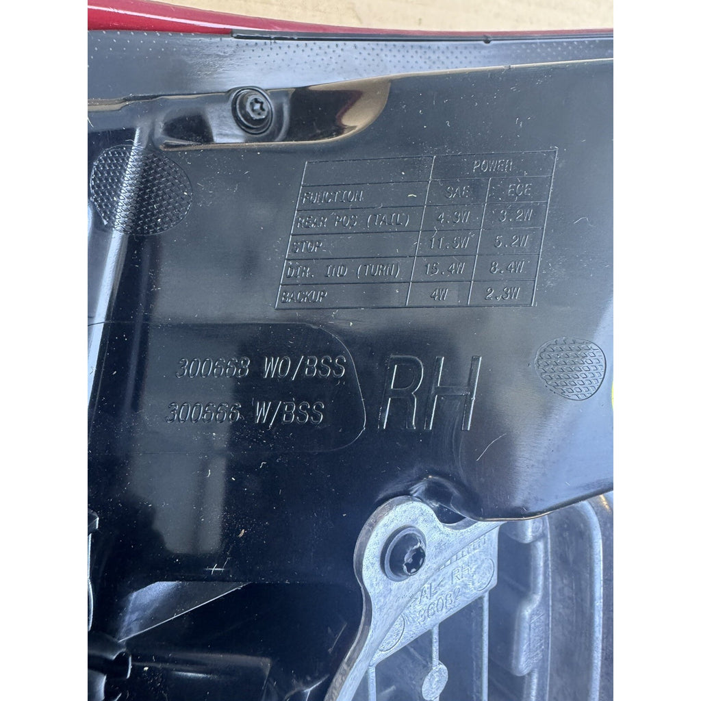 2019-2024 Dodge Ram 2500 3500 RH Passenger Tail Lamp w/ Bright Bezels OEM NEW 68639088AB