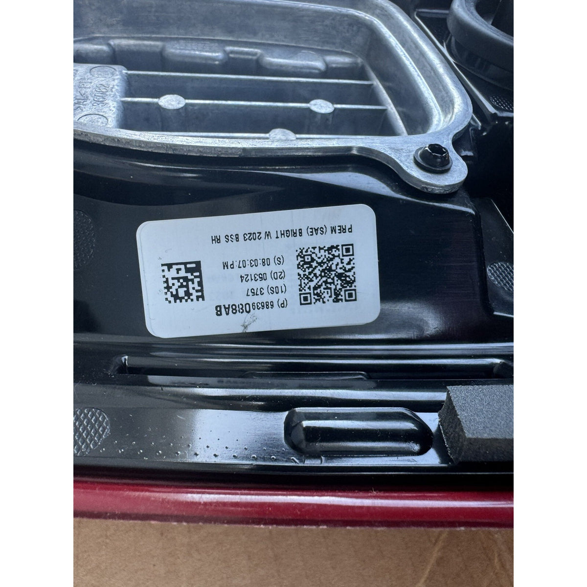 2019-2024 Dodge Ram 2500 3500 RH Passenger Tail Lamp w/ Bright Bezels OEM NEW 68639088AB
