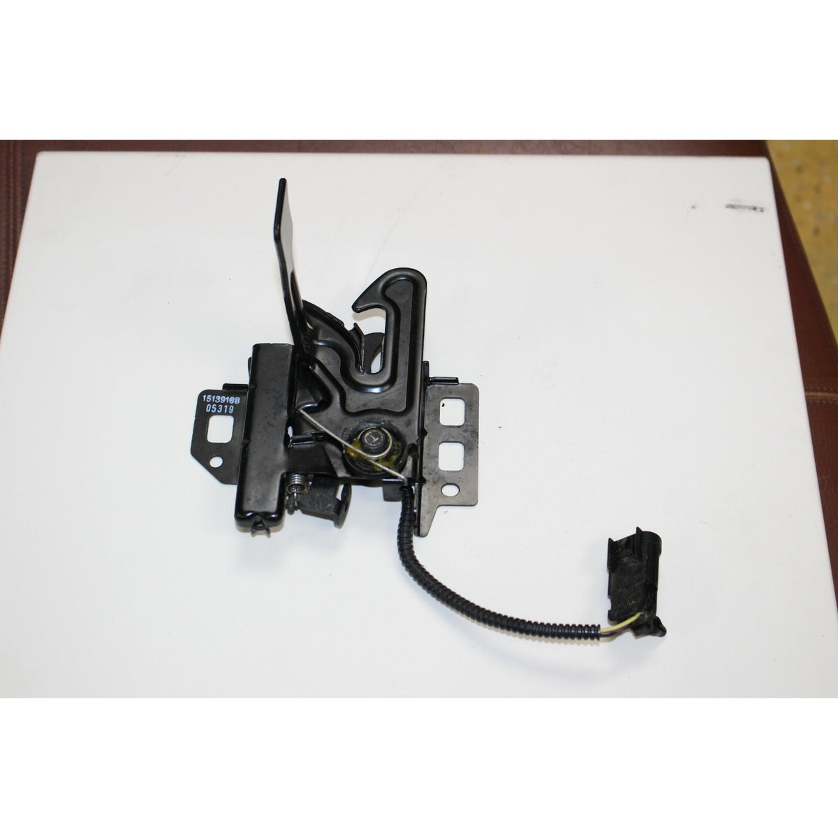 GM Genuine Parts Hood Latch Lock Assembly 20763454 | 2007-2014 Chevy Silverado Tahoe Escalade GMC Sierra