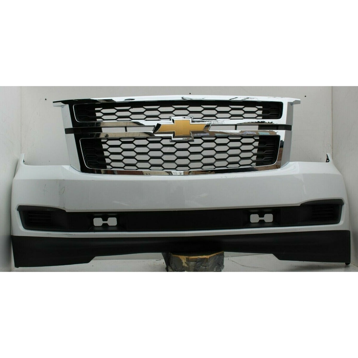 2015-2020 Chevy Tahoe Suburban Front Bumper ASM W/Tow Summit White OEM