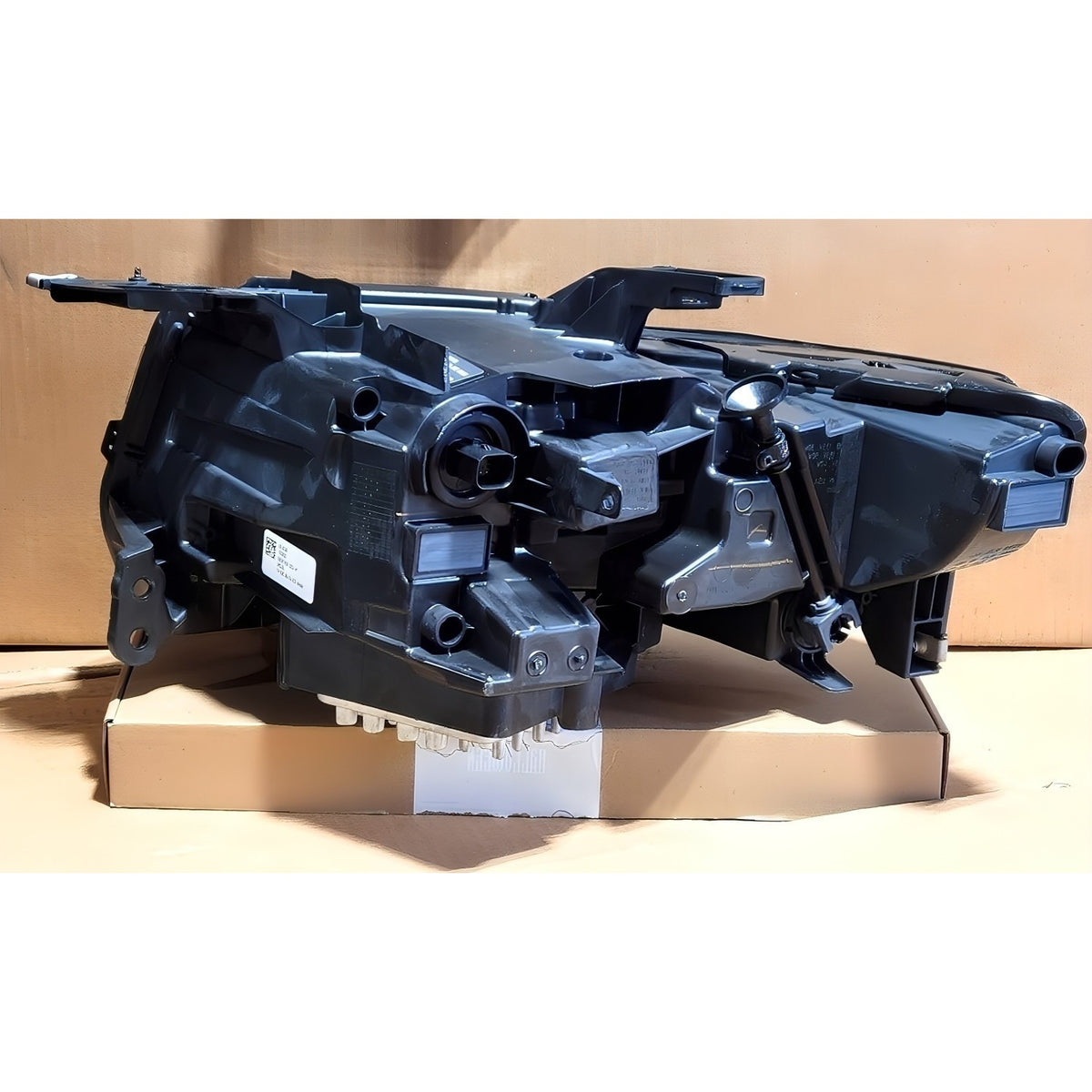 2021-2024 Cadillac Escalade RIGHT Passenger Headlight OEM NEW -SPORT #85619319