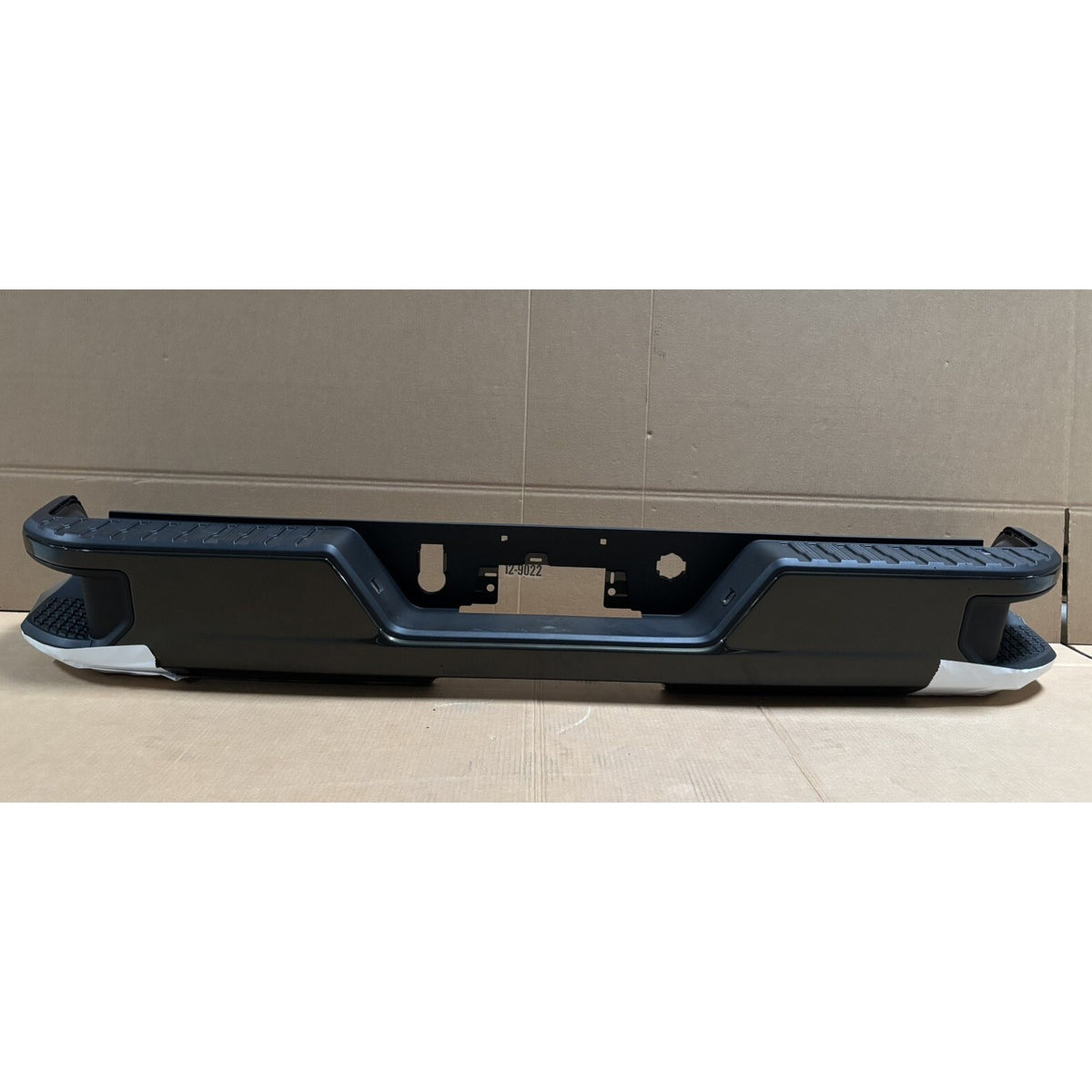 2020-2025 Chevrolet Silverado HD GMC Sierra 2500HD 3500HD Rear Bumper Assembly OEM CANNON METALLIC