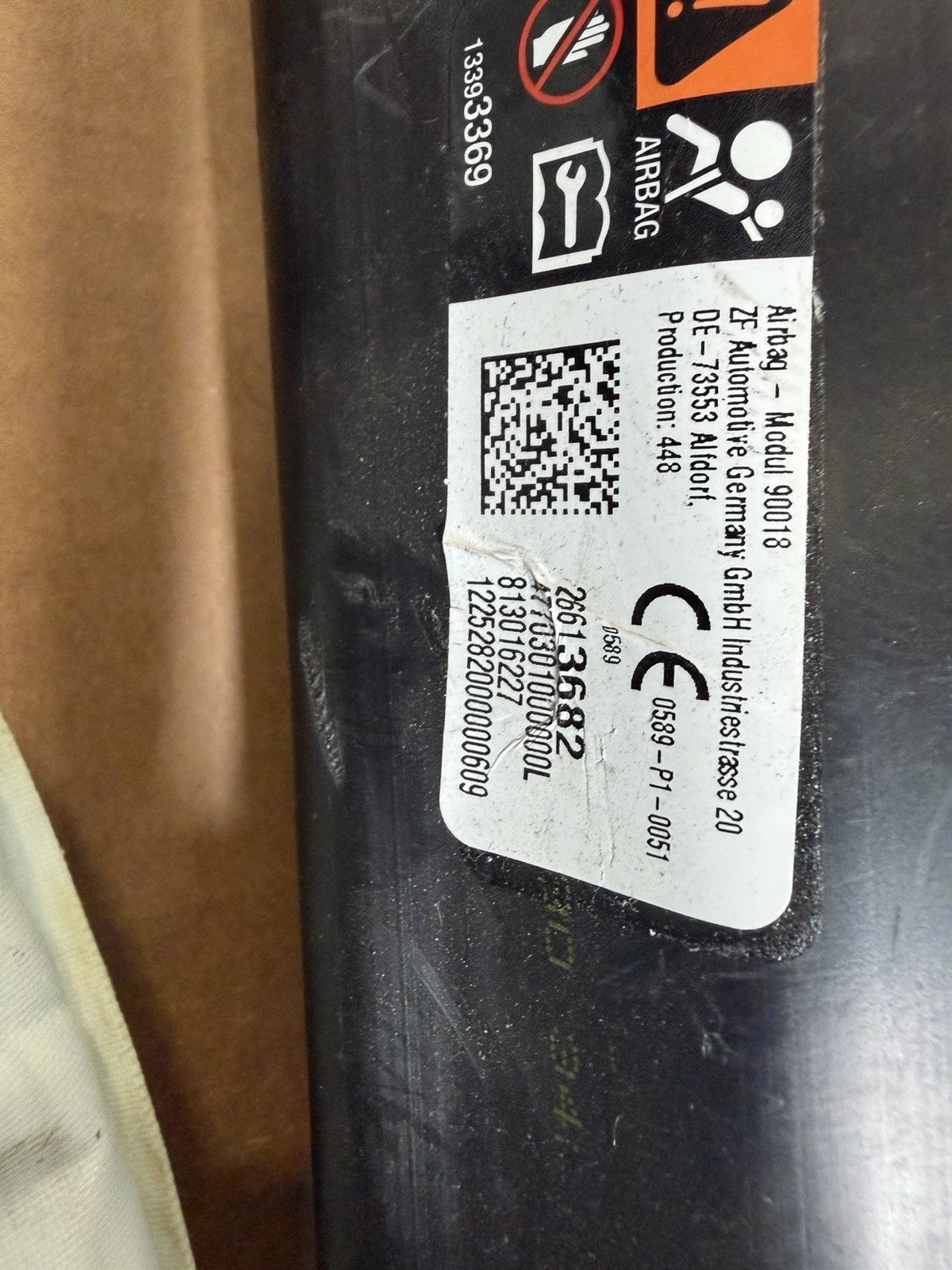 Original GM left roof airbag service label 26613682