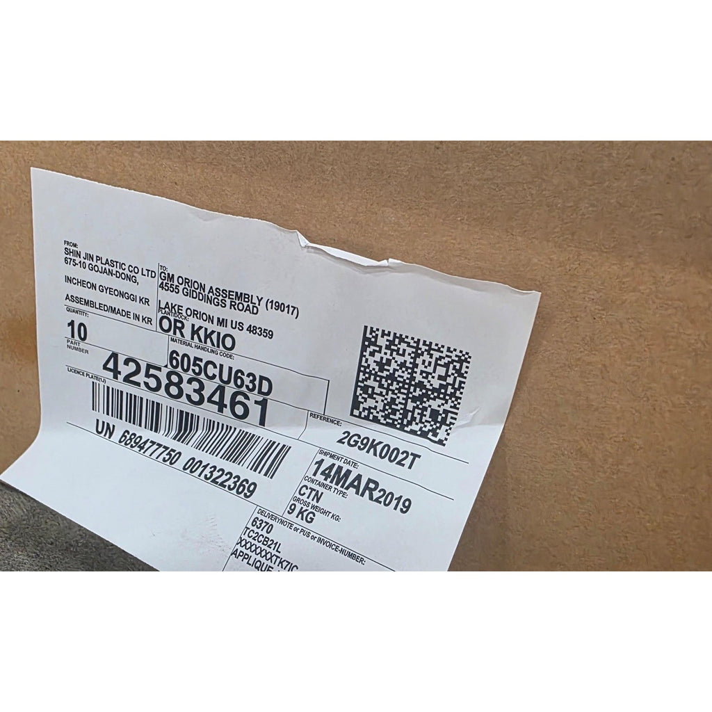 2017-2019 Chevrolet Bolt EV Black Rear Liftgate Applique with Cameras - New OEM