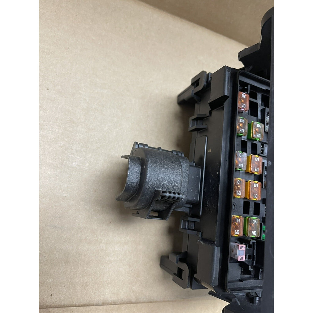GM Fuse Box Junction Block 2015-2020 Escalade Tahoe Yukon NEW OEM 22773484