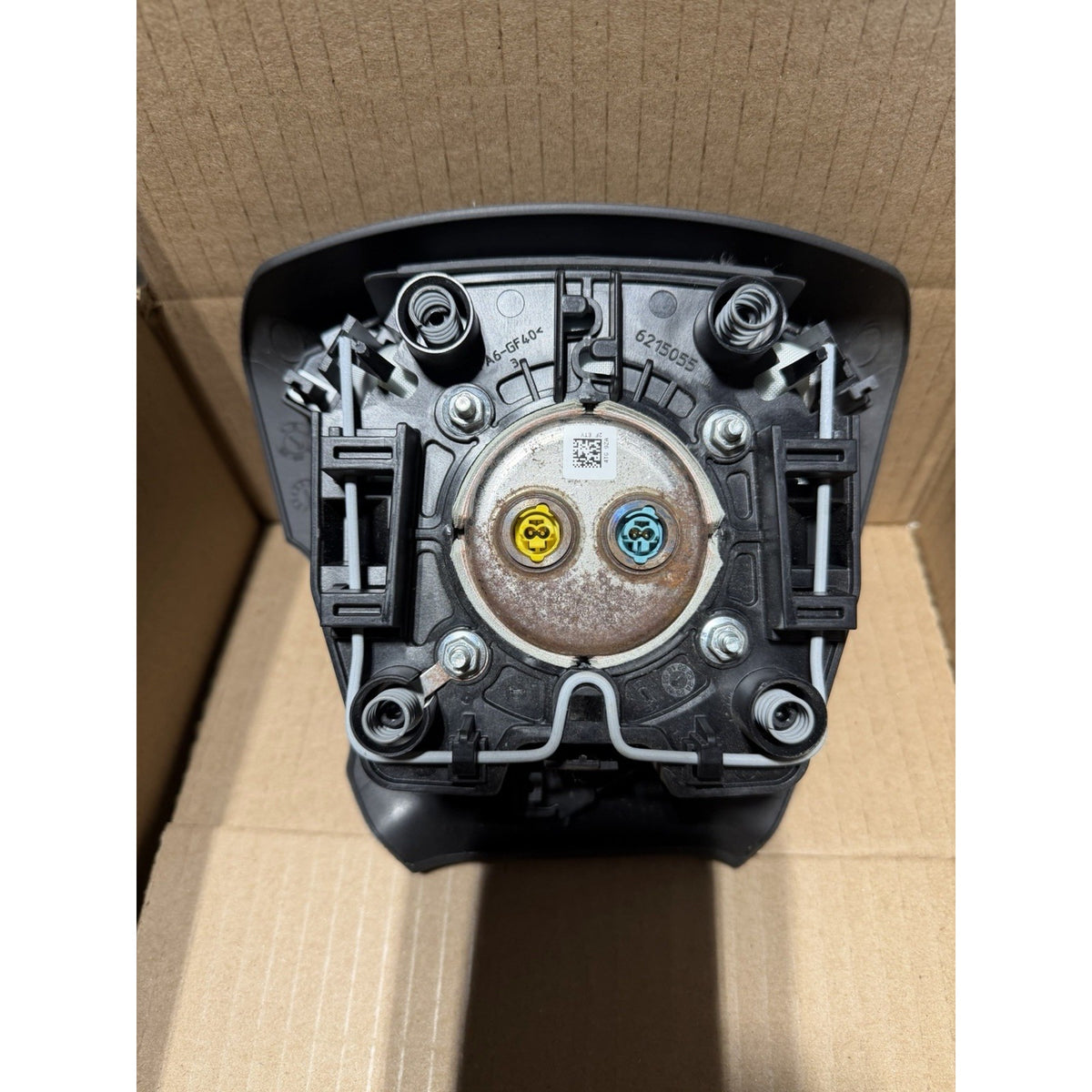 2014-2018 Chevy Silverado 1500 Driver Wheel Airbag Jet Black OEM 84057084