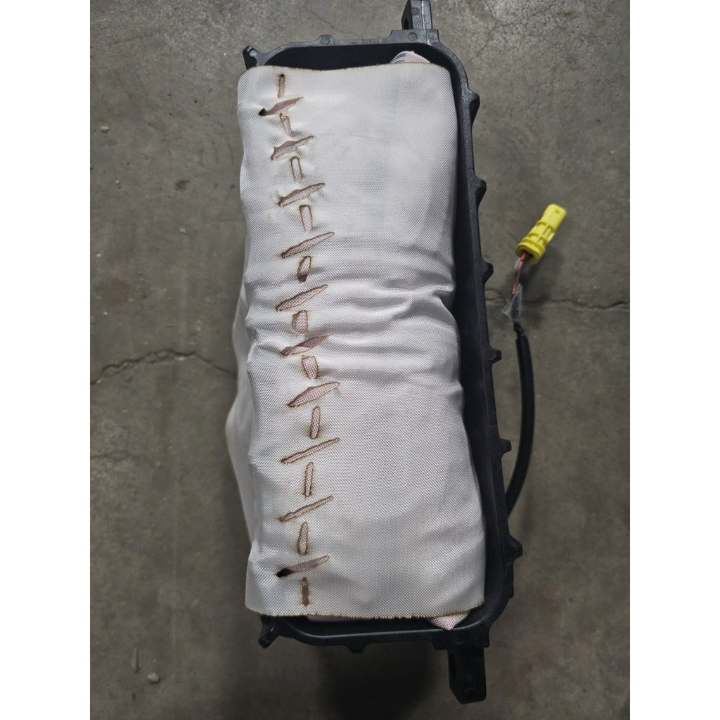 2017-2025 GMC Savana 2500 3500 Van Air Bag Passenger RH Dash Airbag OEM 84958264