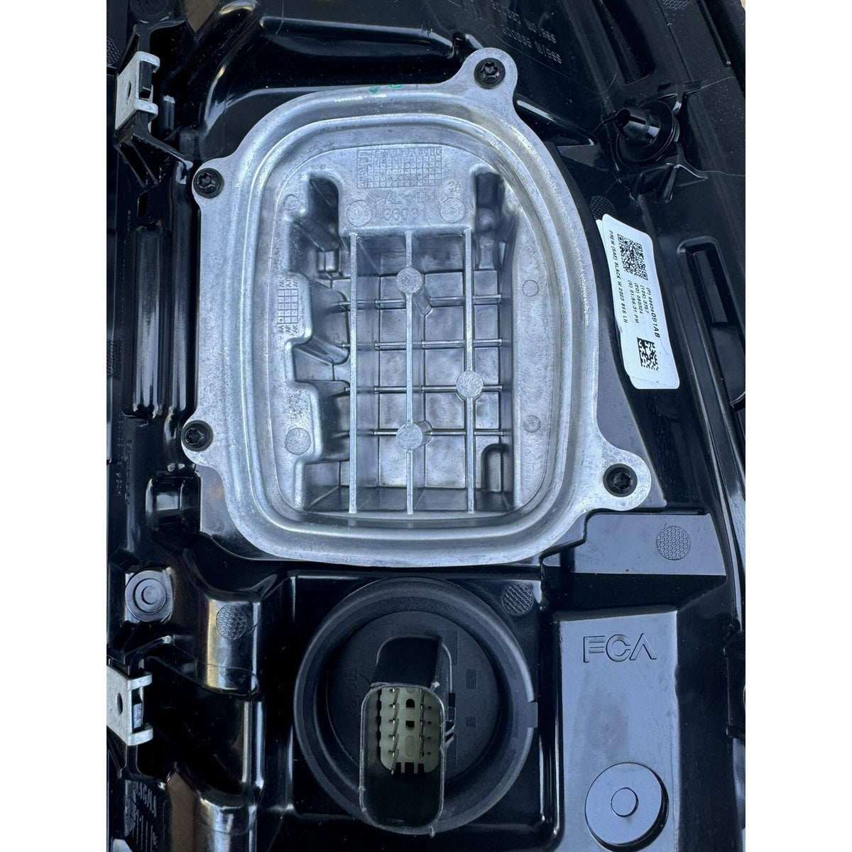 2019-2024 Dodge Ram 2500 3500 LH Driver Side Tail Lamp w/ Blind Spot OEM NEW 68639091AB