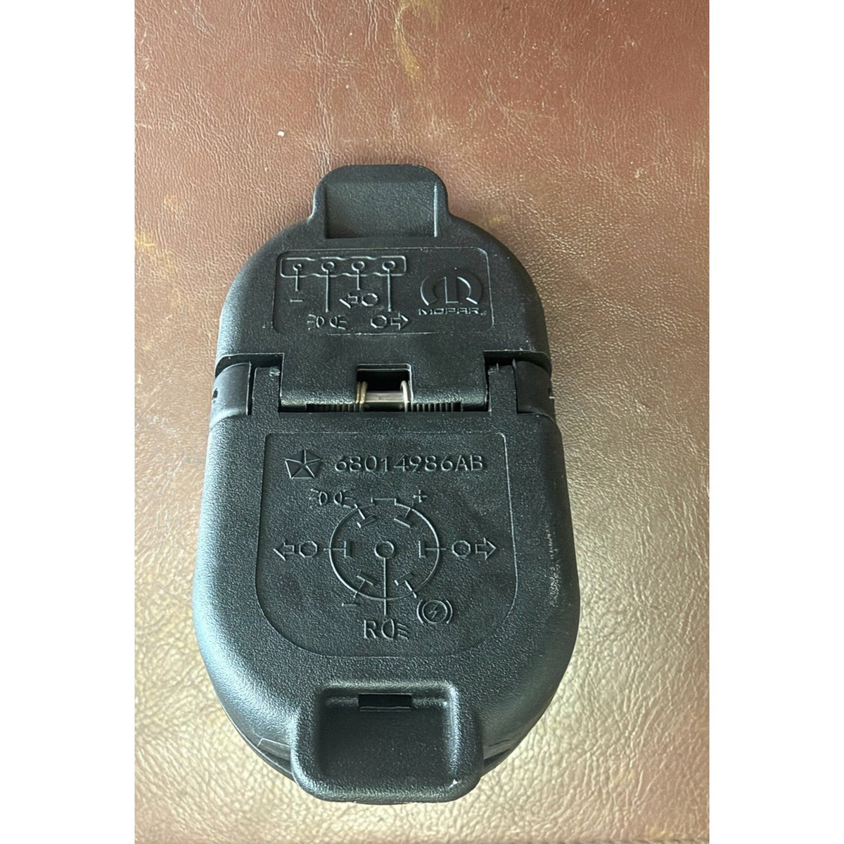 Trailer Tow Connector 7-Way & 4-Way | Mopar 68573359AA | Jeep Gladiator / Ram 1500 / 2500 / 3500