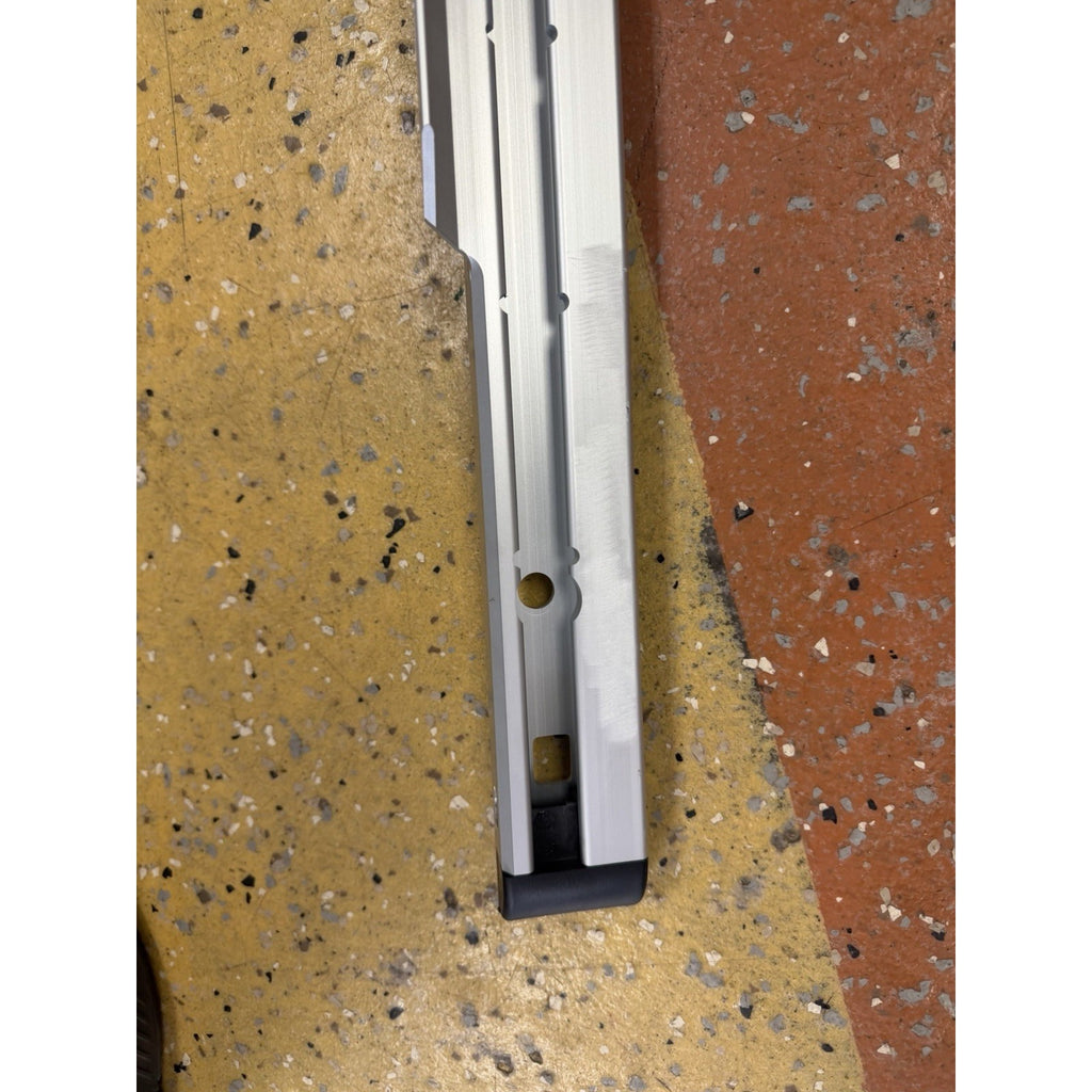 Pick Up Box Bed Side Rail Right 2010-2024 Dodge Ram 1500 OEM New Mopar 68027048AE