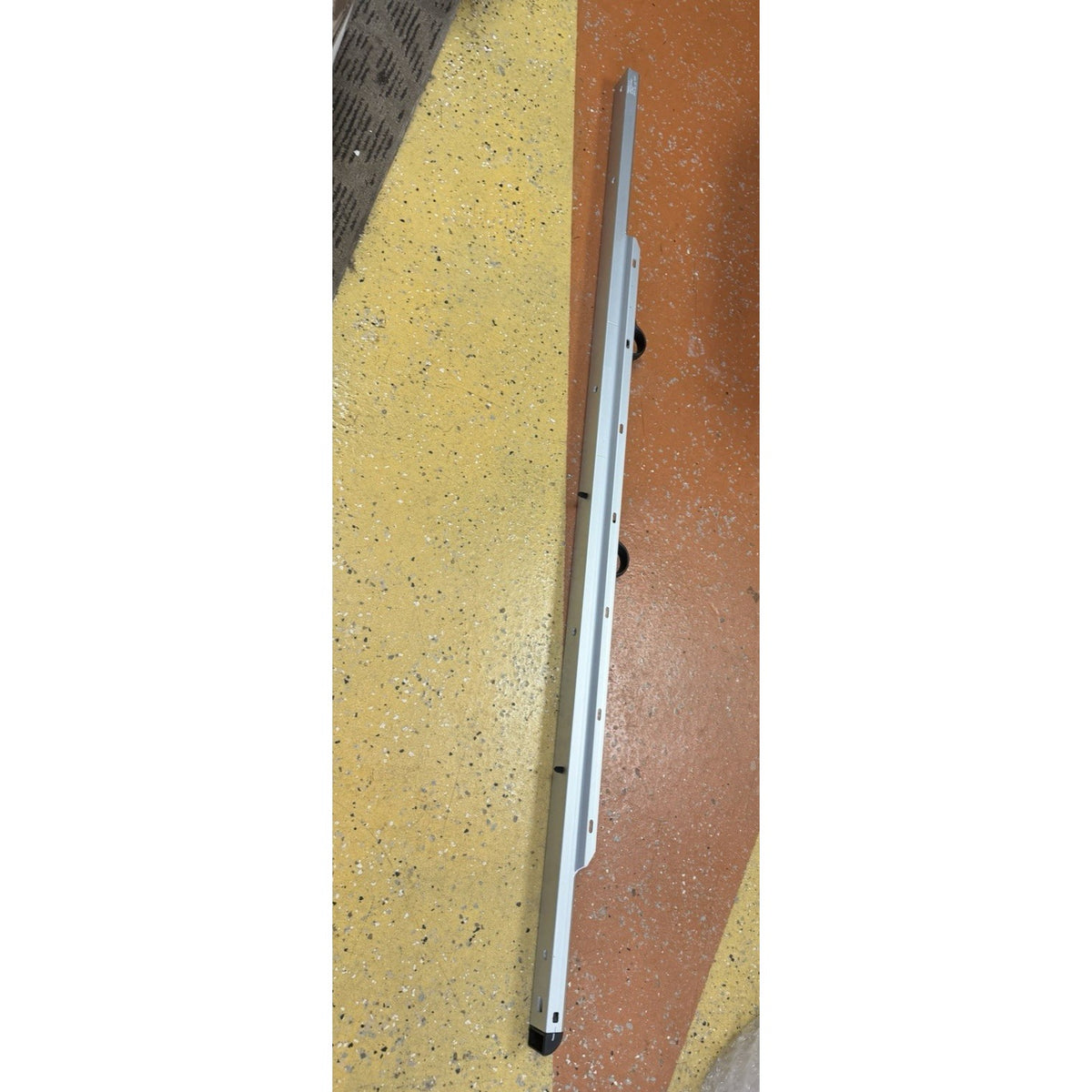 Pick Up Box Bed Side Rail Right 2010-2024 Dodge Ram 1500 OEM New Mopar 68027048AE