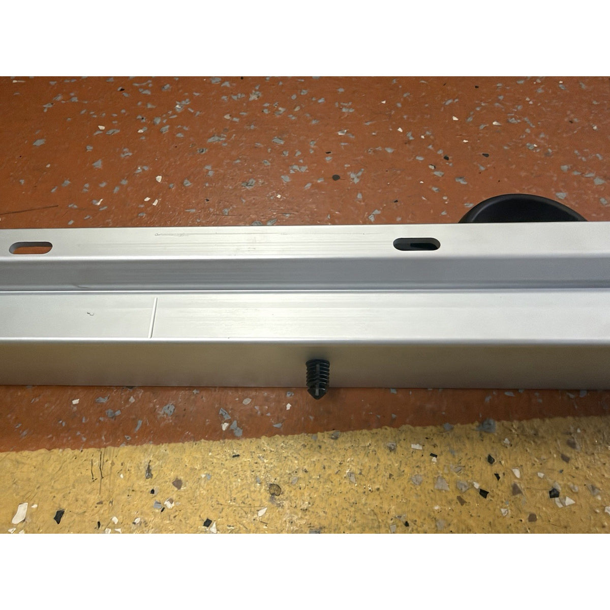 Pick Up Box Bed Side Rail Right 2010-2024 Dodge Ram 1500 OEM New Mopar 68027048AE