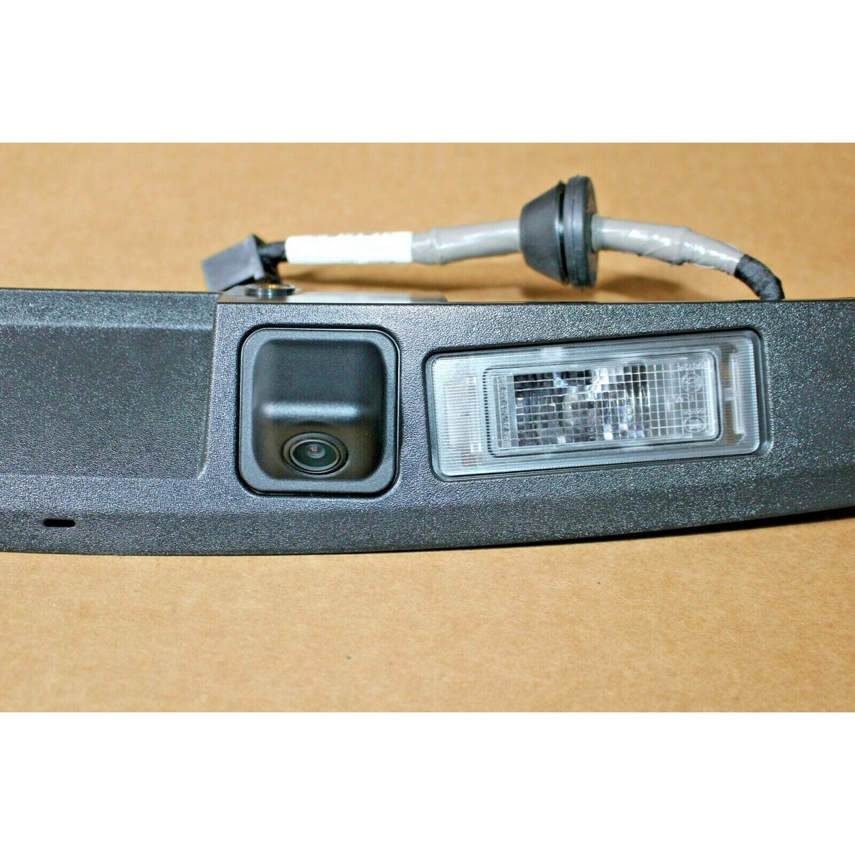 2014-2020 Chevy Impala Rear Trunk Lamp Carrier Trim License Light W/Camera OEM