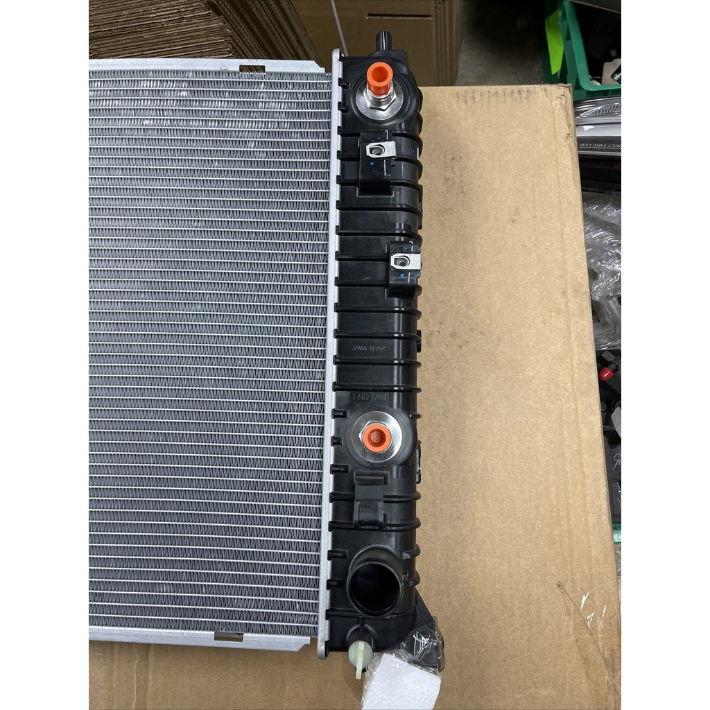 2019-2026 Chevy Silverado & GMC Sierra 1500 5.3L 6.2L Engine Radiator OEM NEW 85575814