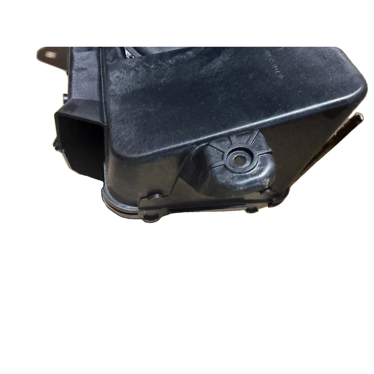 GM Bose 23297883 subwoofer enclosure, side port and mounting point